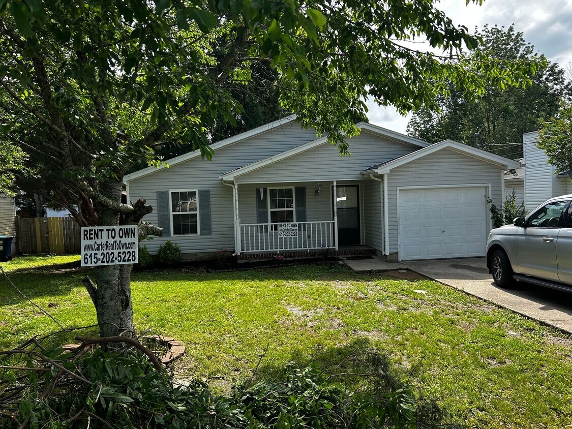 Primary Photo - Nice ranch 3/2 with garage. Just renovated
