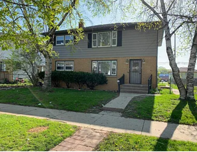 Foto del edificio - 5830 N 61st St