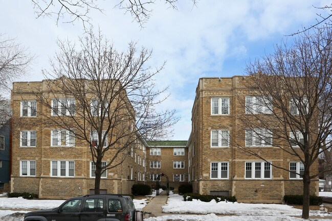 Building Photo - 717-723 Reba Pl
