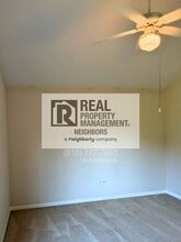 Building Photo - 1636 Northbend Dr NE