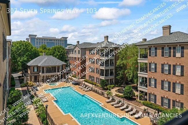 Foto del edificio - 307 Seven Springs Way