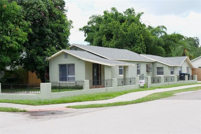 Building Photo - 2431 S Brown Ave