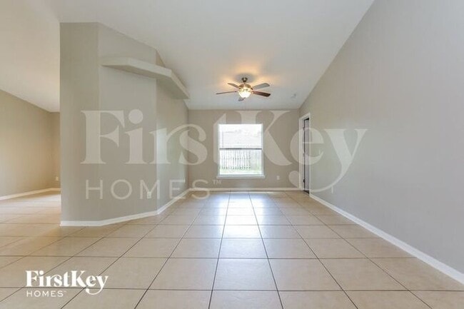 Building Photo - 506 Kingfisher Dr