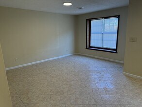 Building Photo - 103 Issac Dr