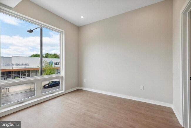 Building Photo - 308 W Chelten Ave