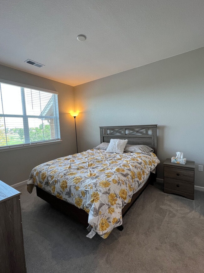 Building Photo - 1801 S Dunkirk St