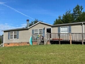 Building Photo - 201 Whitefish Way