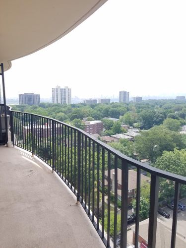 Foto del edificio - 1590 Anderson Ave