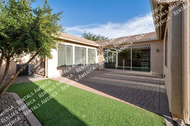 Building Photo - 3863 S Verbena Ave