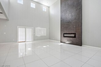 Building Photo - 7285 Winding Creek Dr