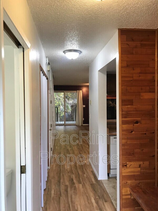 Foto principal - 1900 E 72nd Ave