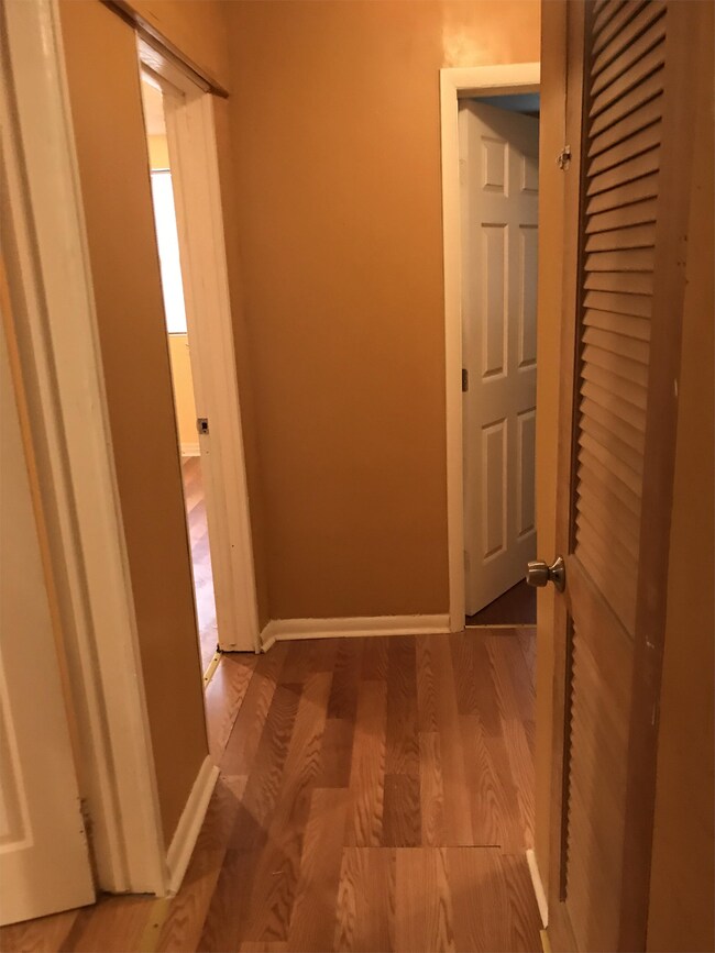 Foto del edificio - 1819 W 10th St