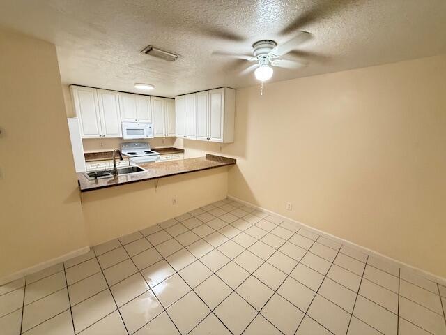 Building Photo - 1277 Hempstead St