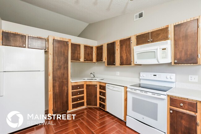 Foto del edificio - 1830 Hallcrest Dr