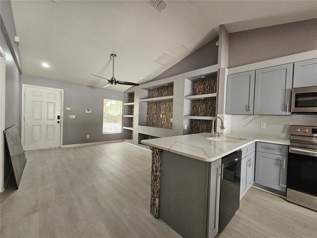Foto del edificio - 622 Brooke Ct