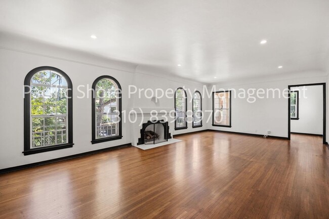 Building Photo - 107 N Mansfield Ave