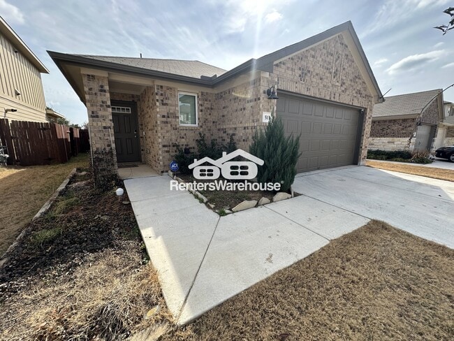 Building Photo - 513 Longmount Cv