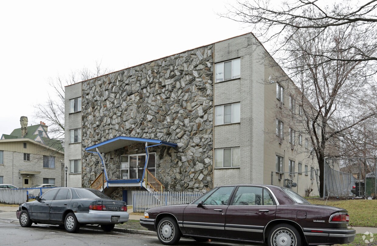 Foto del edificio - 2925 W Kilbourn Ave