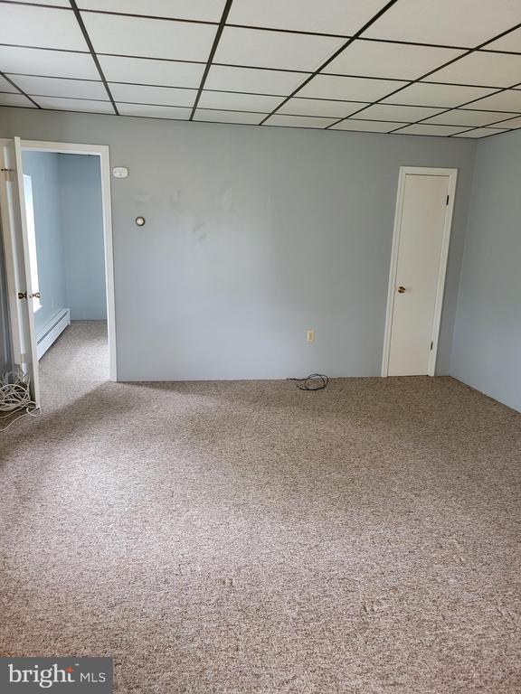 Building Photo - 409 Country Club Rd