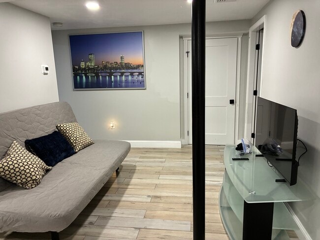 Building Photo - 89 Britton Ave