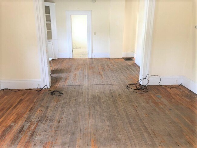 Foto del edificio - 98 N Main Ave