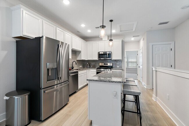 Building Photo - 11113 Quasar Ct