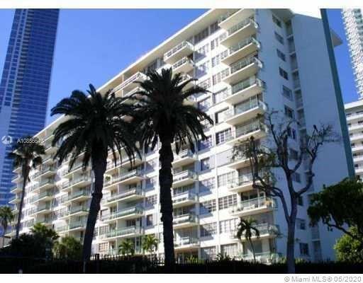 Foto del edificio - 1408 Brickell Bay Dr