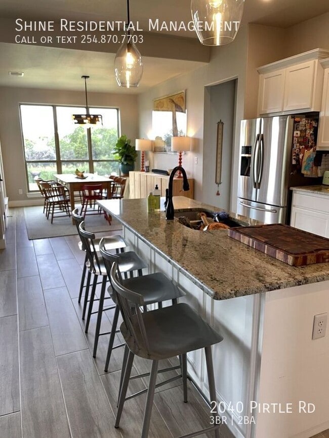 Foto del edificio - 2040 Pirtle Dr