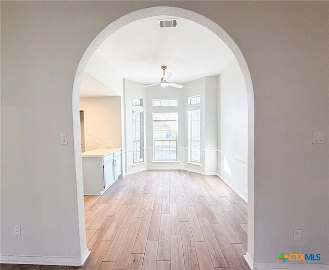 Foto del edificio - 5414 Williams Dr