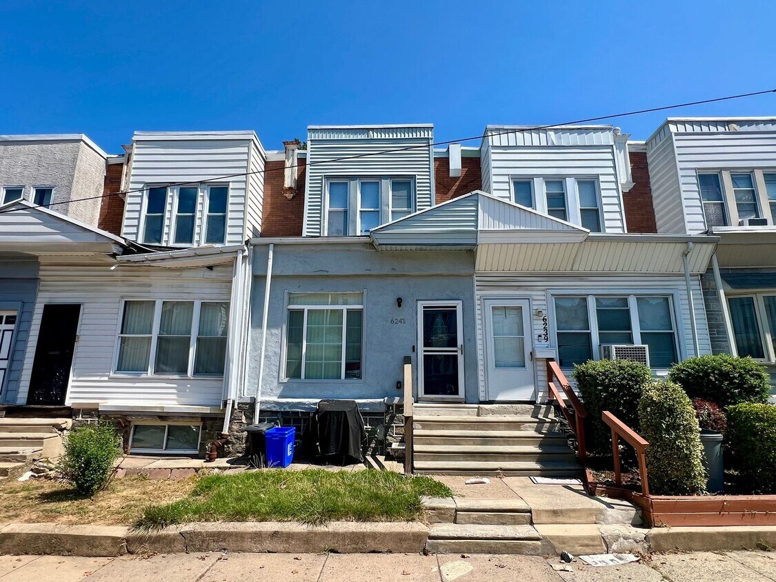 Primary Photo - Gorgeous 3-Bedroom Townhome in Cobbs Creek...