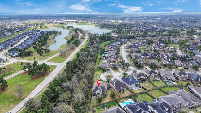 Building Photo - 18006 E Williams Bend Dr