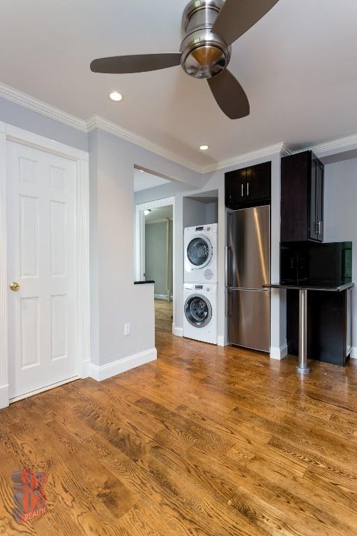 Foto principal - 396 E 10th St
