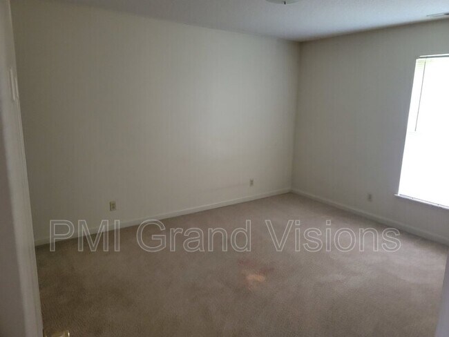 Building Photo - 1306 Arthur Ave