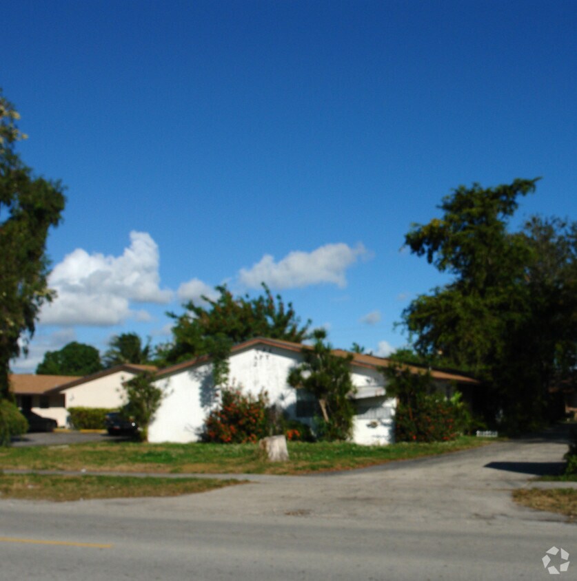 2301 Fillmore St, Hollywood, FL 33020 Apartments in Hollywood, FL