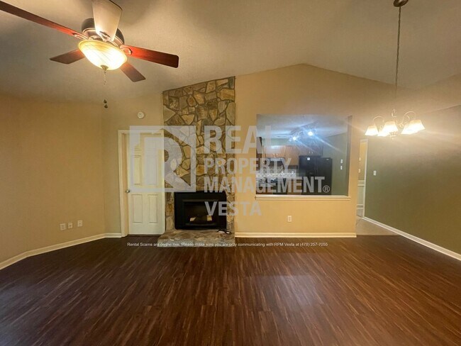 Foto del edificio - 146 Lake Pointe Dr