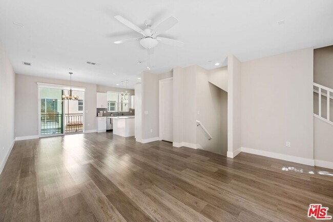 Building Photo - 4384 Paxton Pl