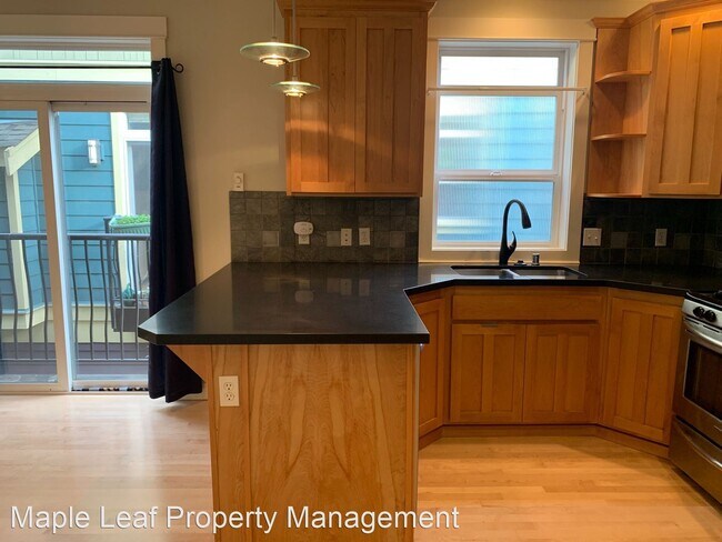 Building Photo - 2 br, 1.5 bath House - 418 Federal Ave E