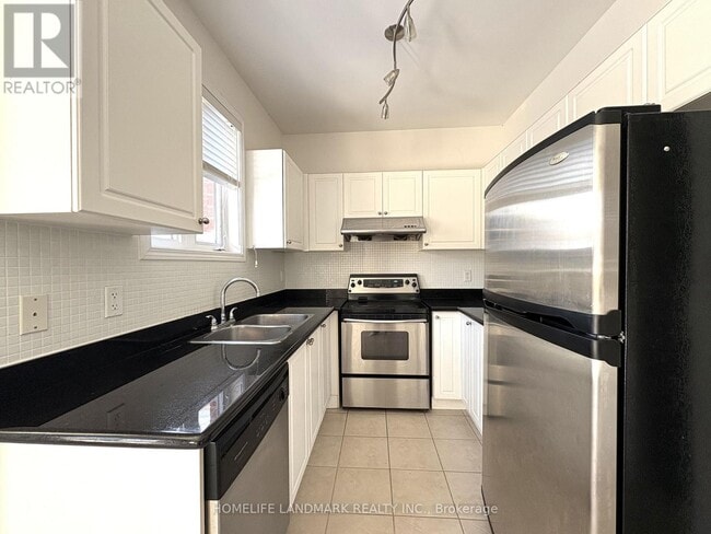 Photo du bâtiment - 27 Devonwood Dr