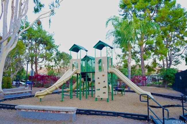 Building Photo - 32221 Alipaz St