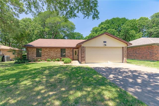 Foto principal - 6929 Briardale Dr