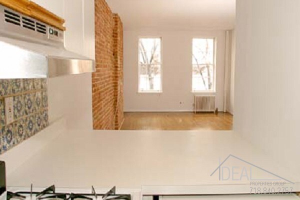 Foto del edificio - 308 E 81st St