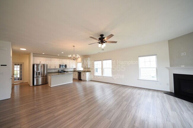 Foto del edificio - 126 Peck Ln