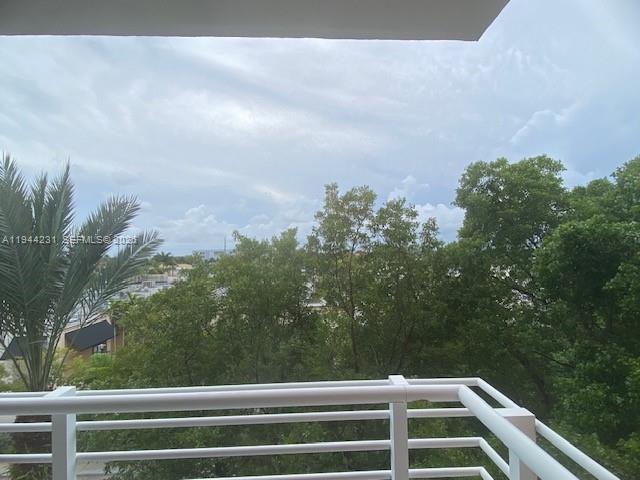 Foto del edificio - 2775 NE 187th St