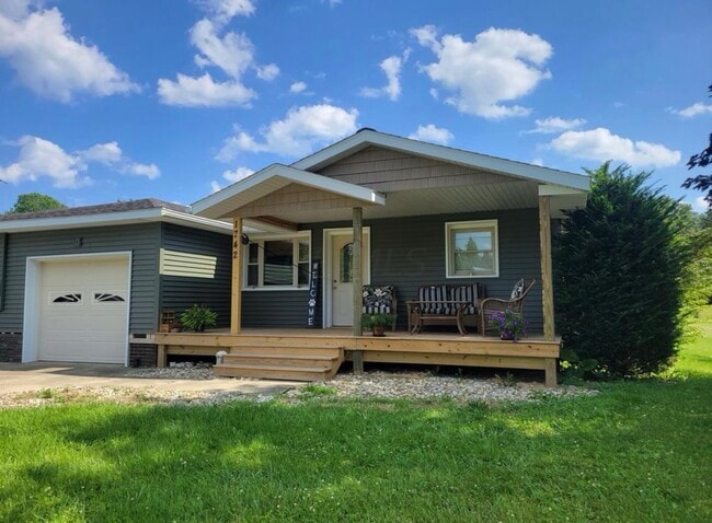 Building Photo - 1742 Windsor Rd