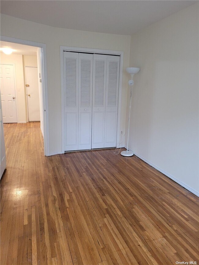 Building Photo - 147-03-147-72 72nd Dr
