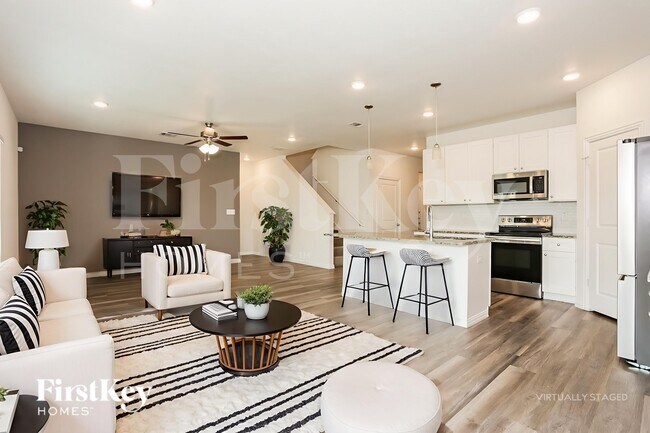 Building Photo - 7352 Parkside Pl Dr