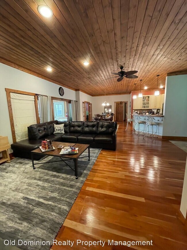 Building Photo - 3 br, 2 bath House - 5383 Trevino Drive