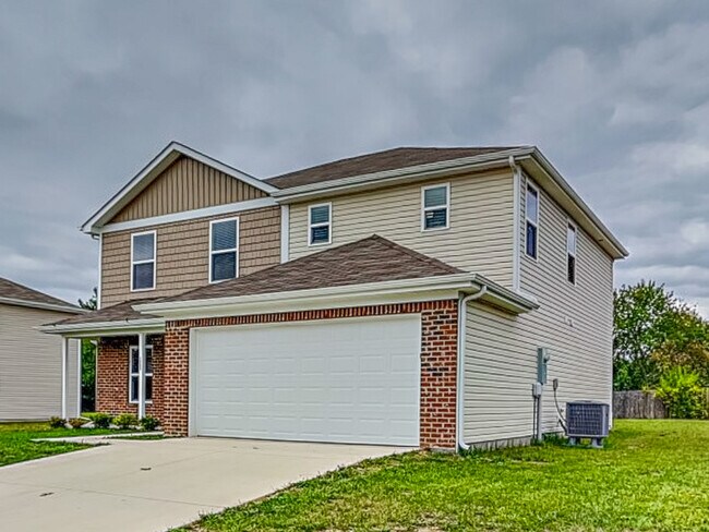 Foto del edificio - 2905 W Kings Cyn Rd