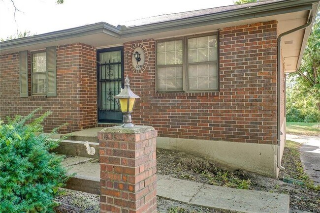Foto del edificio - 709 NW 6th St