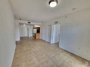 Building Photo - 435 SW 12th Ave